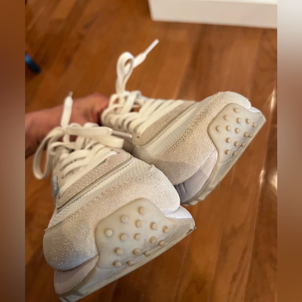 Reebok sneakers great condition - Picture 6 of 8